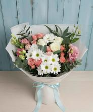Букет цветов из:  Розы, Лизиантусы и Хризантемы в Молоди