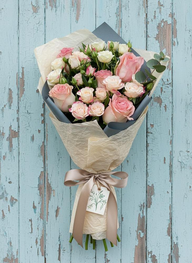 Букет цветов из: Розы в Молоди