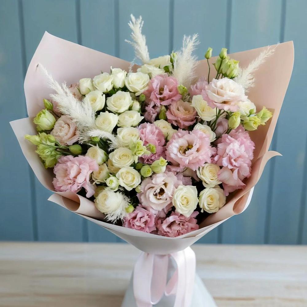 Букет цветов из: Альстромерии и Розы в Молоди