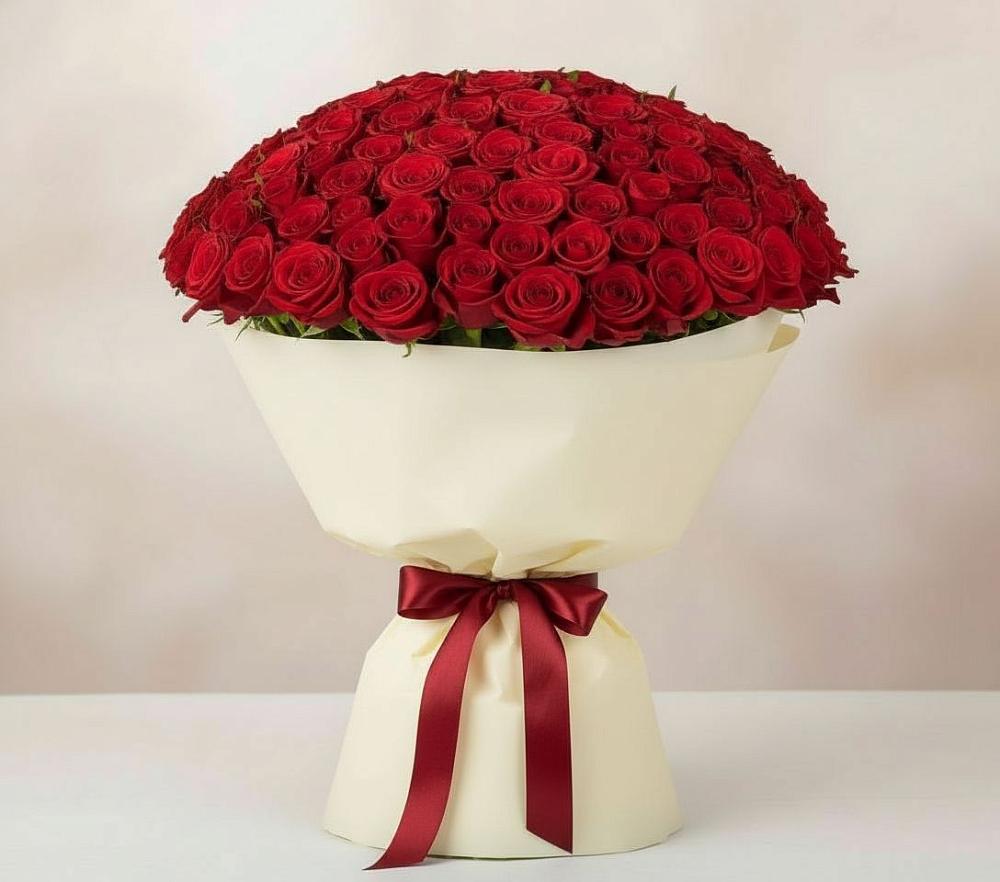 Букет 101 Красная роза Милано в Молоди
