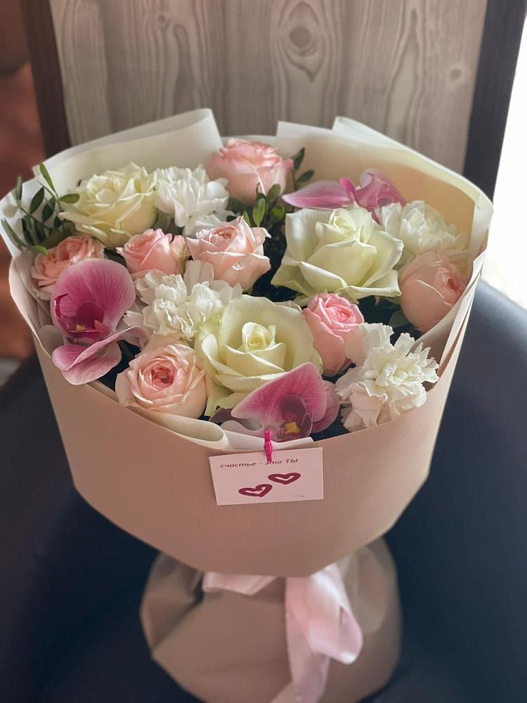 Букет цветов из: Орхидеи, Розы и Гвоздики в Молоди