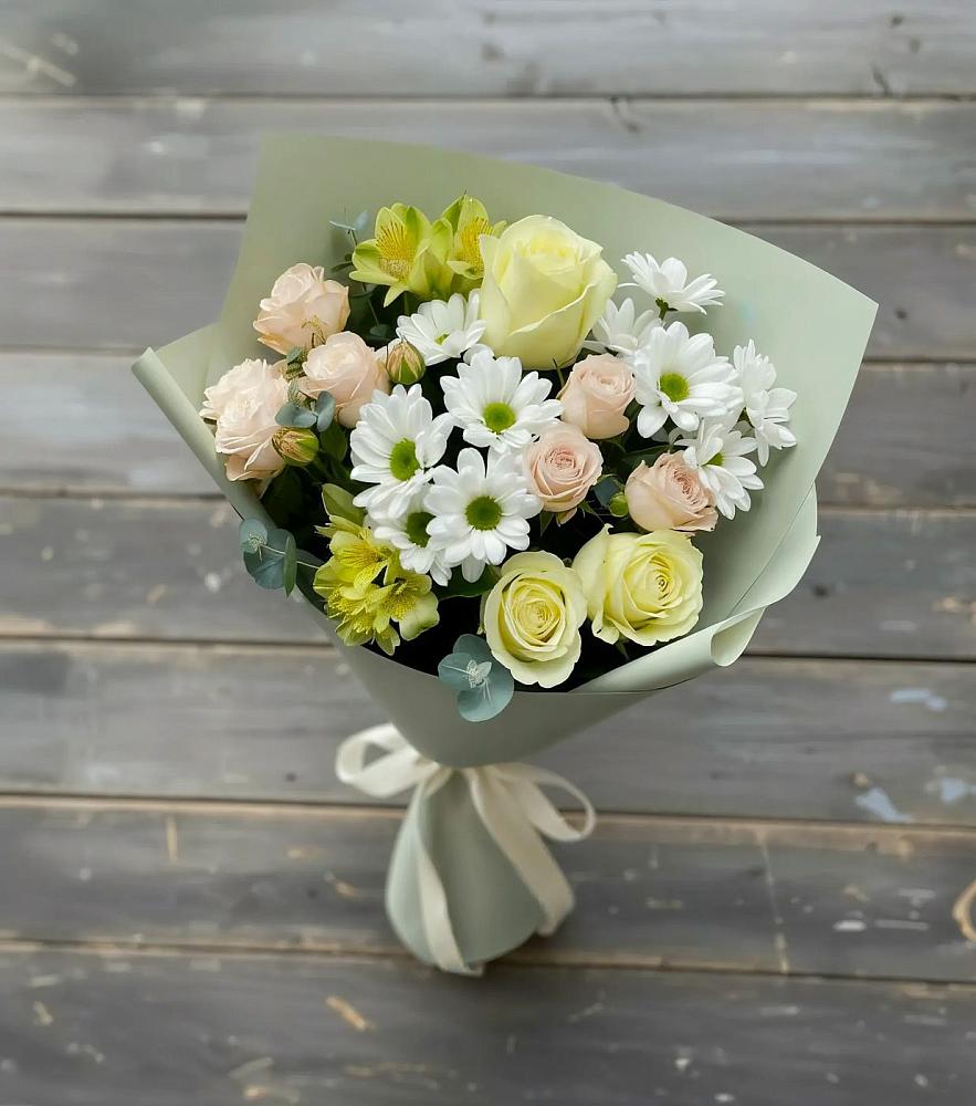 Букет цветов из: Альстромерии, Розы и Хризантемы в Молоди