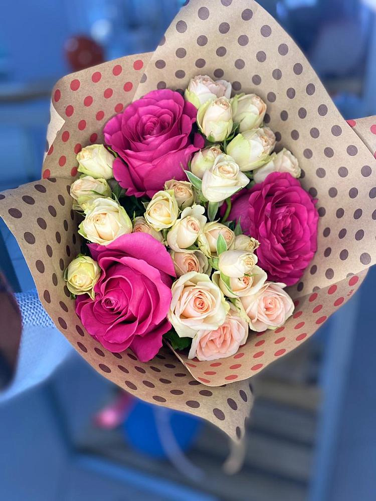 Букет цветов из: Розы в Молоди