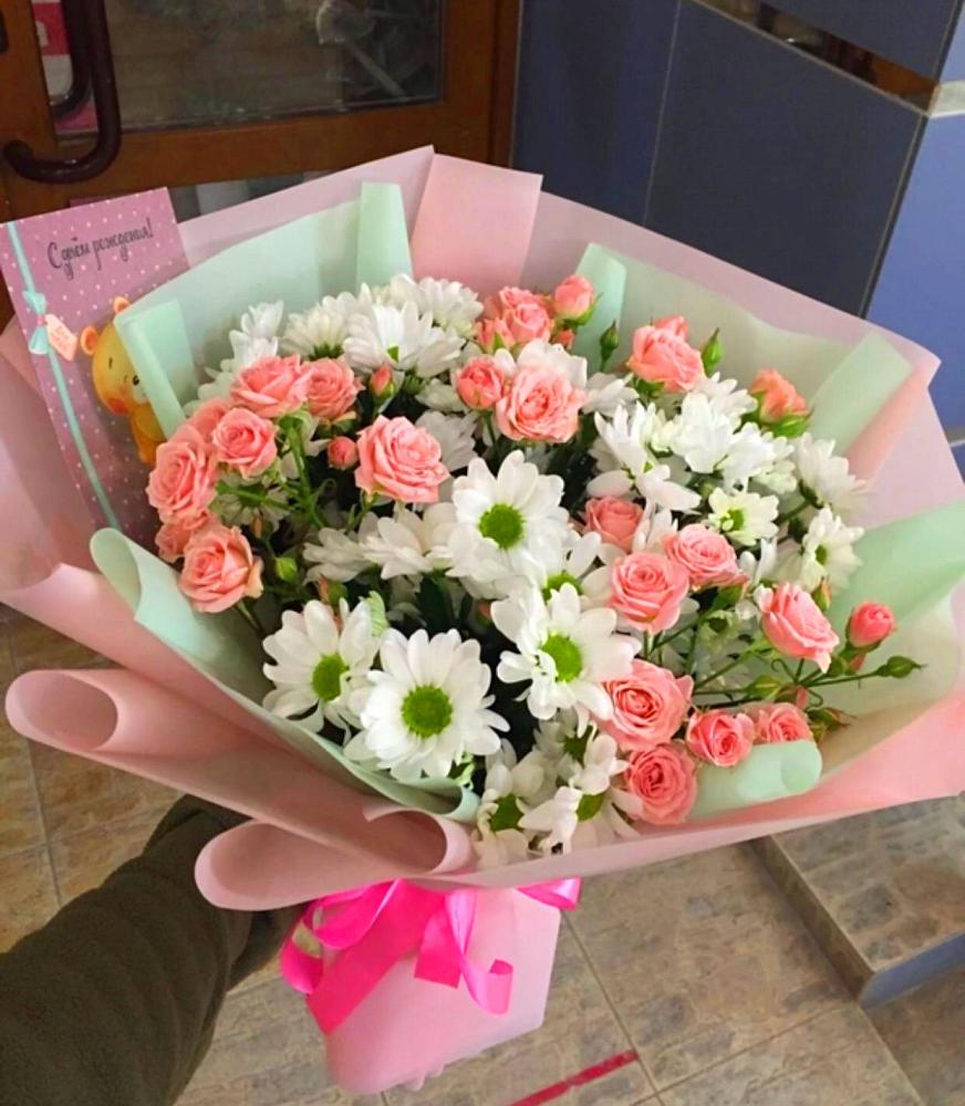 Букет цветов из: Розы и Хризантемы в Молоди