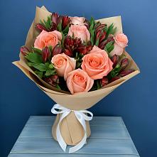 Букет цветов из:  Розы и Альстромерии в Молоди