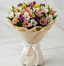 Букет цветов из:  Альстромерии в Молоди