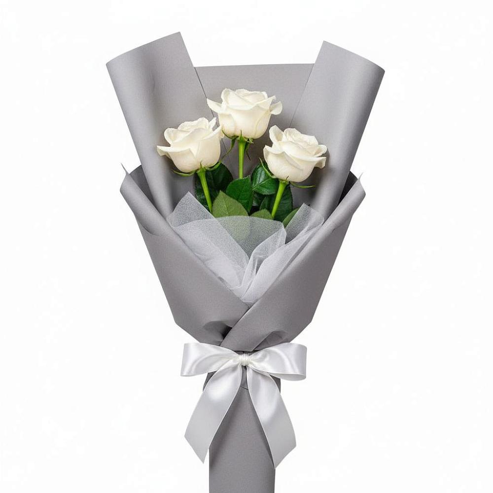 Букет 3 белые розы в Молоди