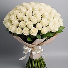 Букет 101 беля роза Белоснежка в Молоди