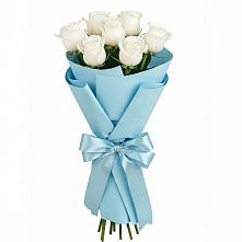 Букет 7 белых роз Проуд в Молоди