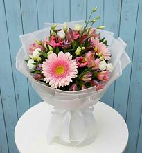 Букет цветов из:  Герберы, Альстромерии и Лизиантусы в Молоди