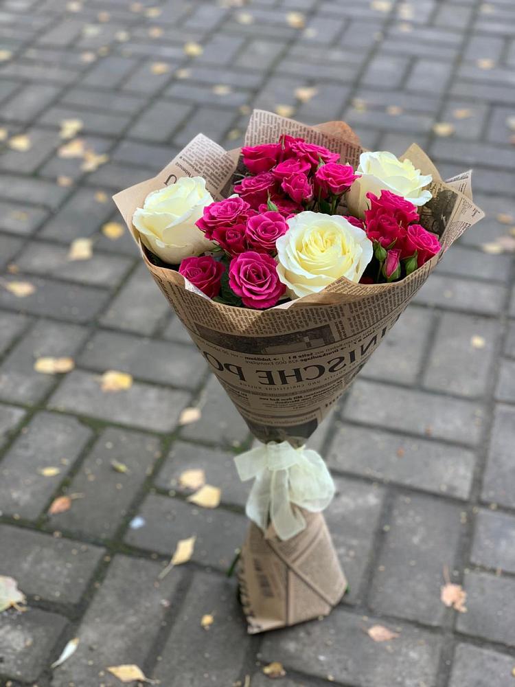 Букет цветов из: Розы в Молоди