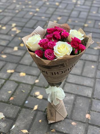 Букет цветов из: Розы в Молоди