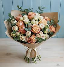 Букет цветов из:  Альстромерии и Розы в Молоди